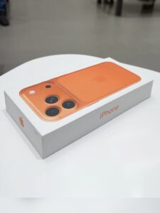 iPhone 17 Pro Max competition smartphone